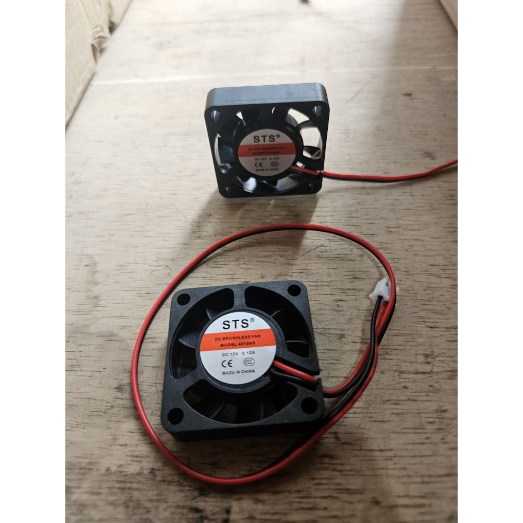 พัดลม DC 12V 4CM พัดลม 4CM DC 12V 0.12A