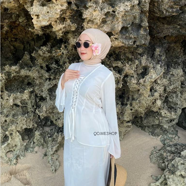 QOME - Outer Yumna / Outer Cerity / Blouse Outer