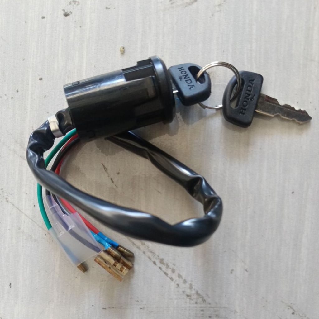 ( H2) กุญแจจุดระเบิดเท่านั้น GLK GL K PNP GL100 HONDA WIN 100 C800 C700 สาย 4