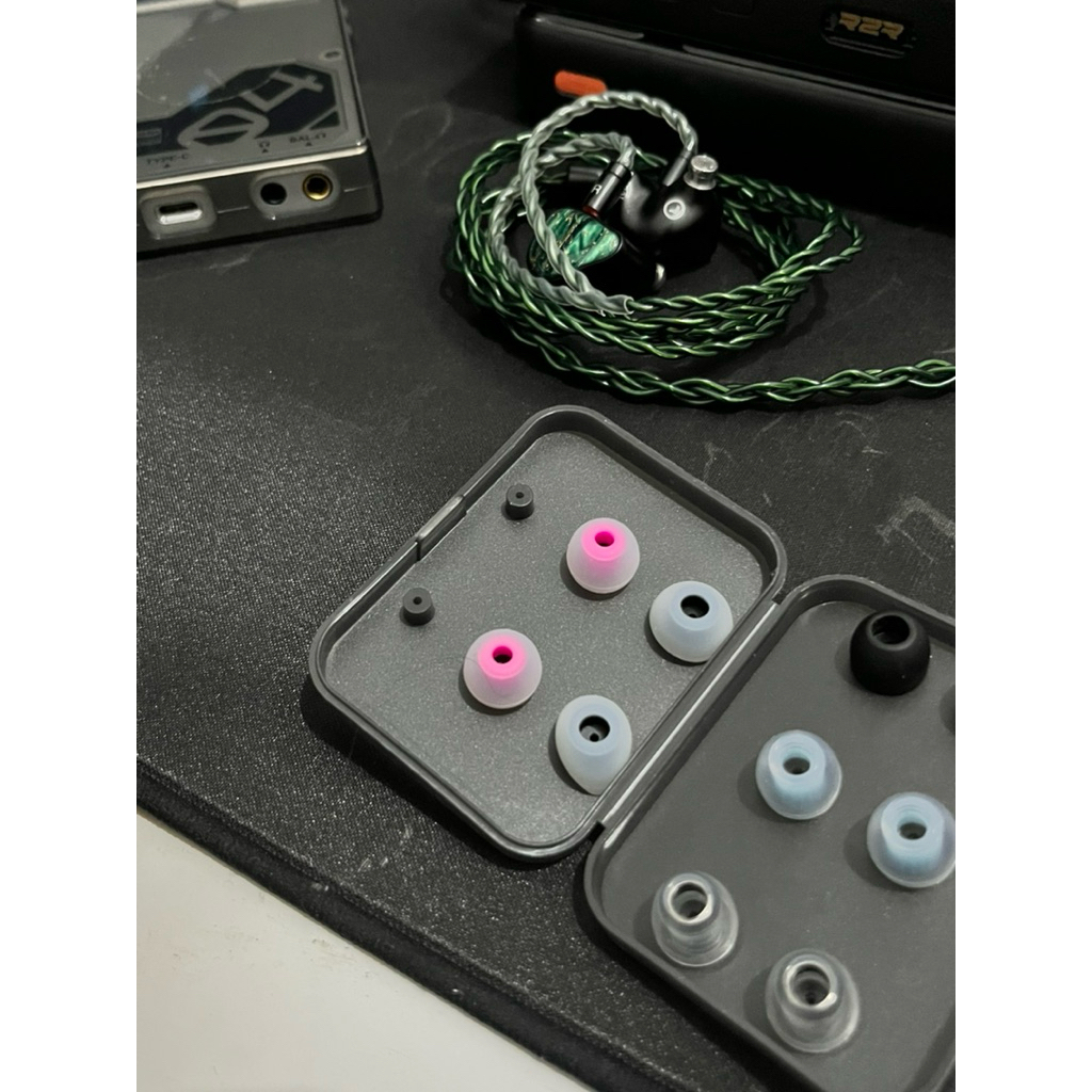 Aaneka Eartips IEM Preloved ตาม Variation - Preloved - Azla - Final Audio Type E - Penon Liqueur Ora