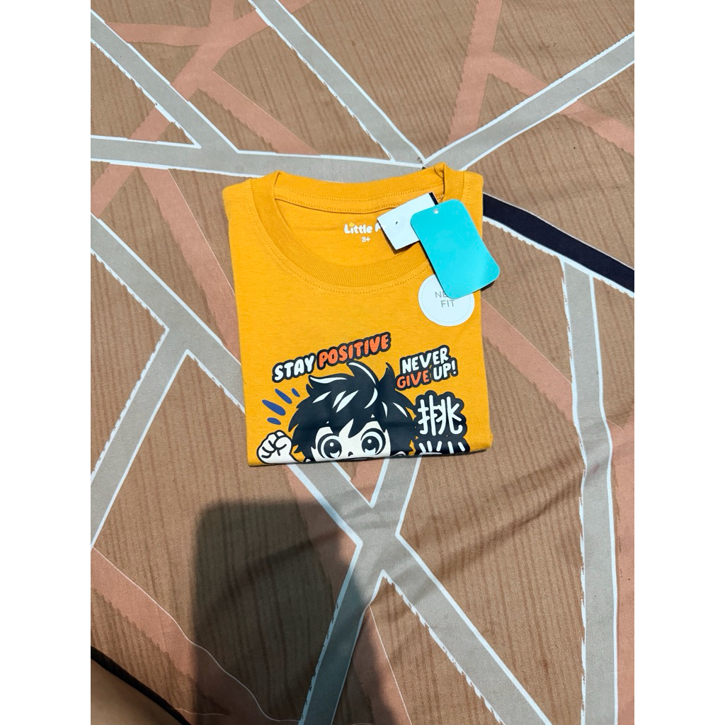 เสื้อยืด LITTLE M NEVER GIVE UP