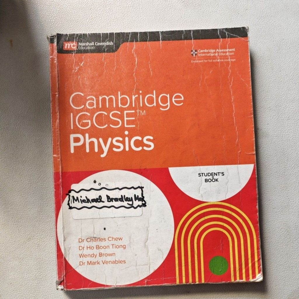 หนังสือการศึกษาฟิสิกส์ Cambridge IGCSE ใช้