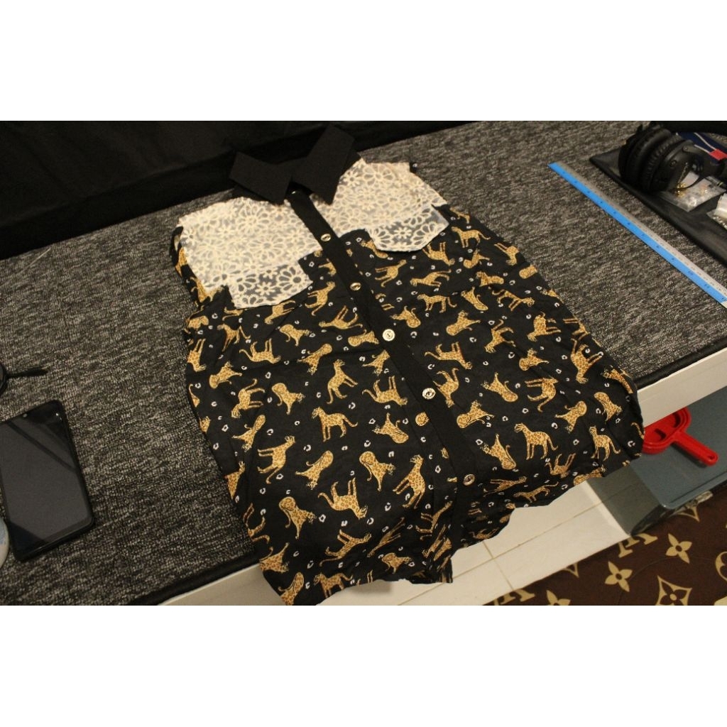 KEMEJA เสื้อแขนกุดแฟชั่นสตรี NP001