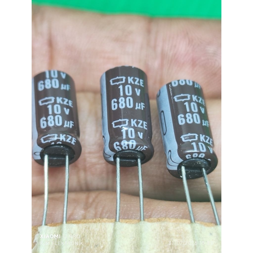 กวางเอลโก้ 680uf 10v 10 ชิ้น