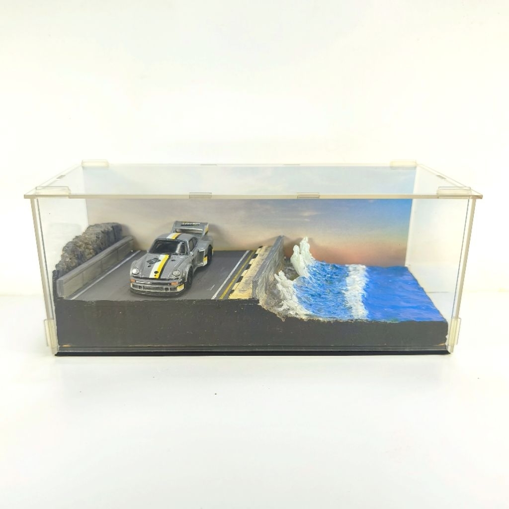 1:64 Wave Acrylic Diorama