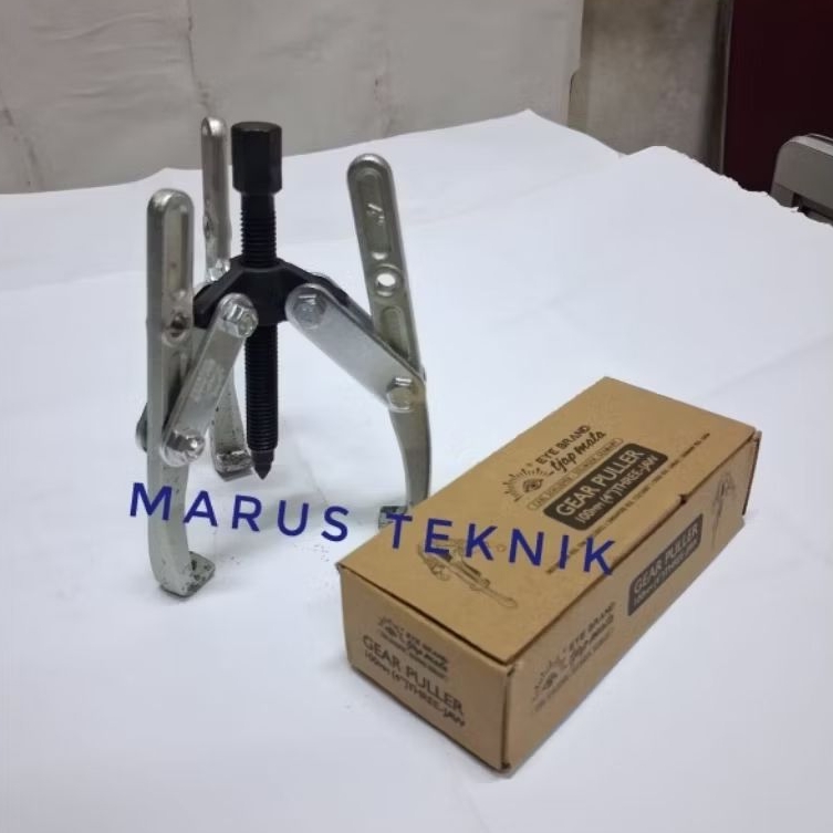 Treker Bearing / Gear Puller 4" x 3 Jaw Brand tjap Mata Eye Brand Germany