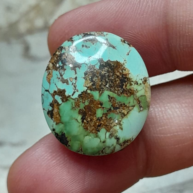 Natural Persian Turquoise Dim: 20.8 x 18.4 x 10.2mm 29ct Oval Cabochon Gold Vein รหัส A721