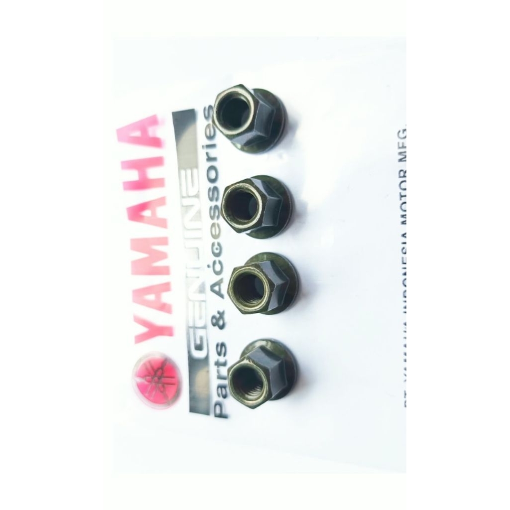 น็อตหัว Yamaha rx king m8 ชุด 4 ckd/import
