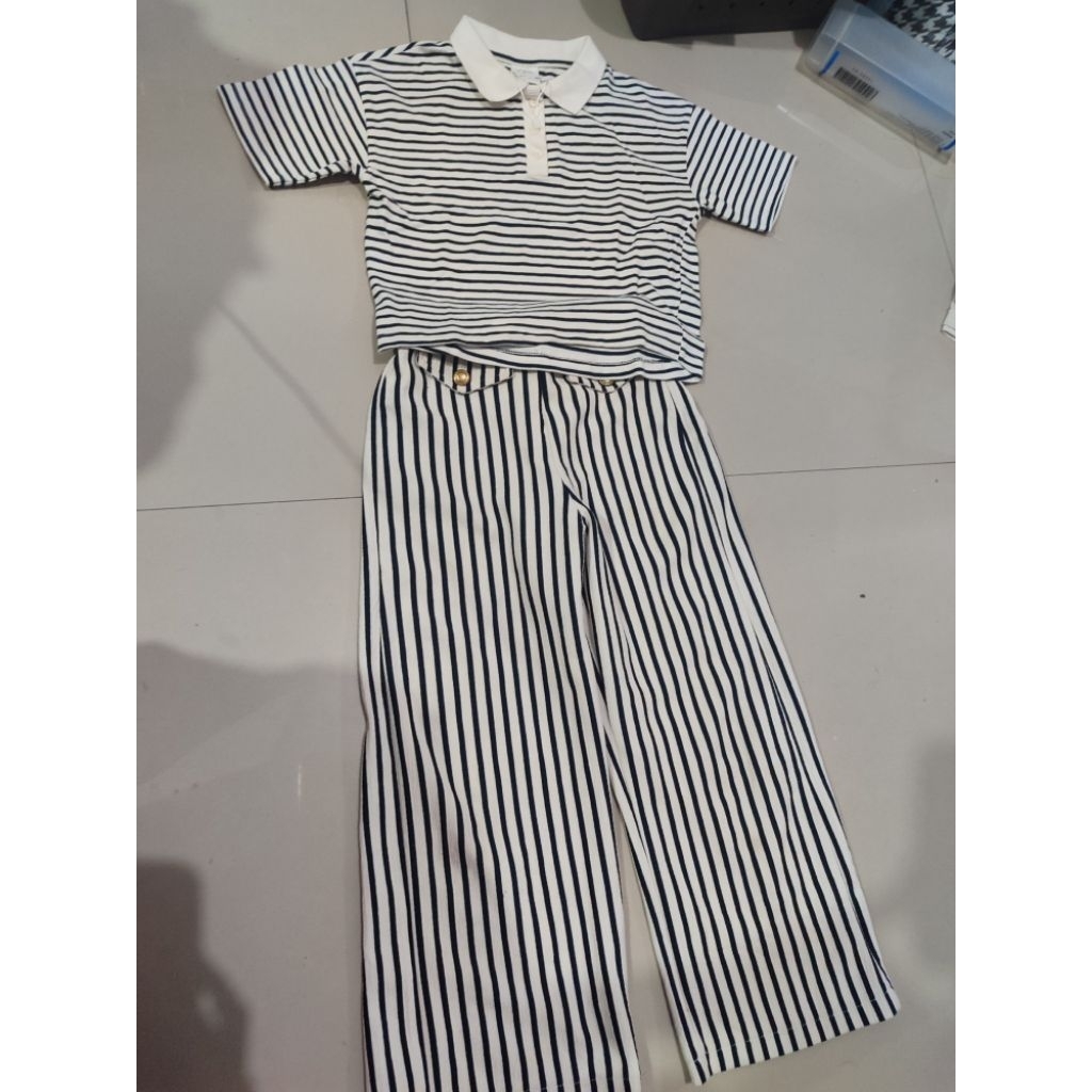 Zara set เหมือนใหม่ UK 6 ปี