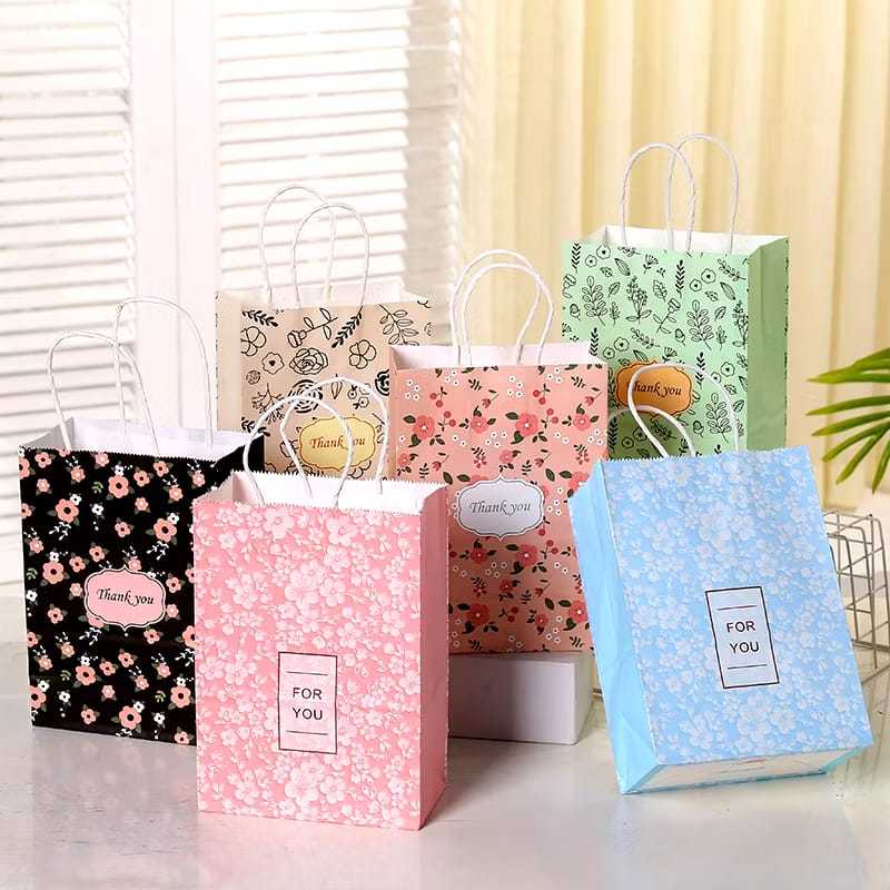 PAPER BAG GOODIE BAG GIFT MOTIF SOUVENIR BAG HAMPERS BAG PAPER BAG CRAFT MOTIF PAPER BAG STRAP
