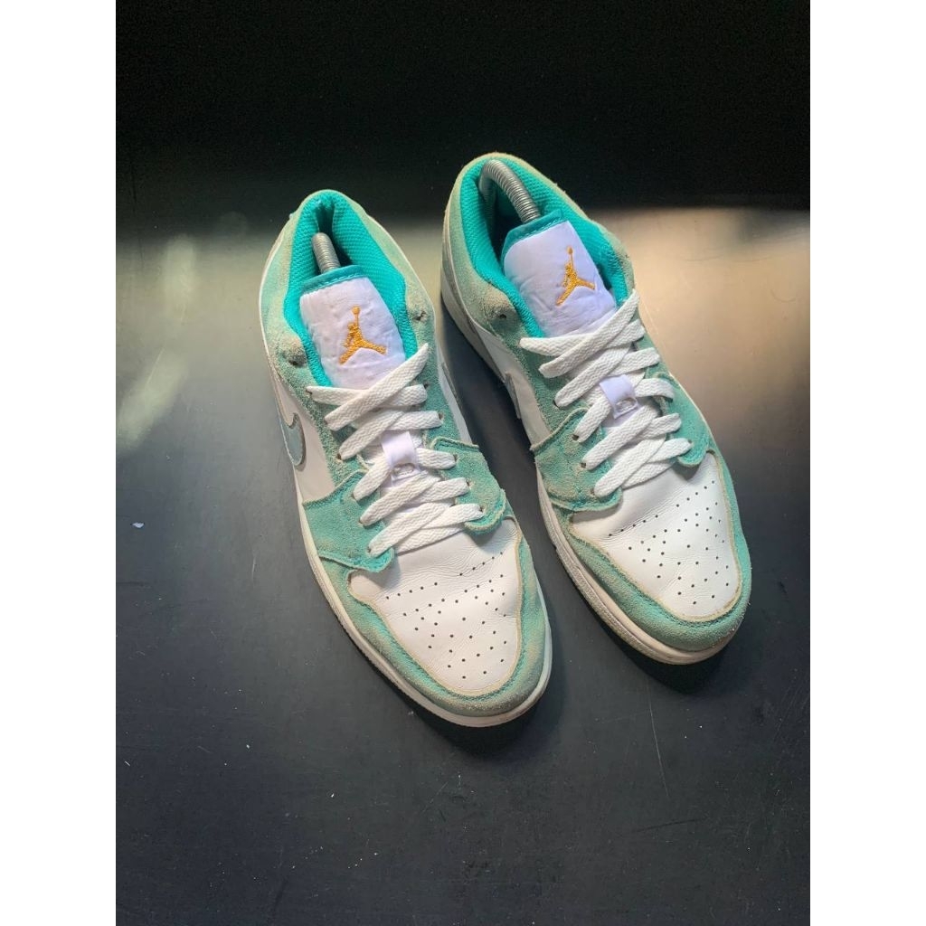 รองเท้ามือสองคุณภาพ N1K3 J0rd@n 1 L0w ขนาด 42/26.5cm