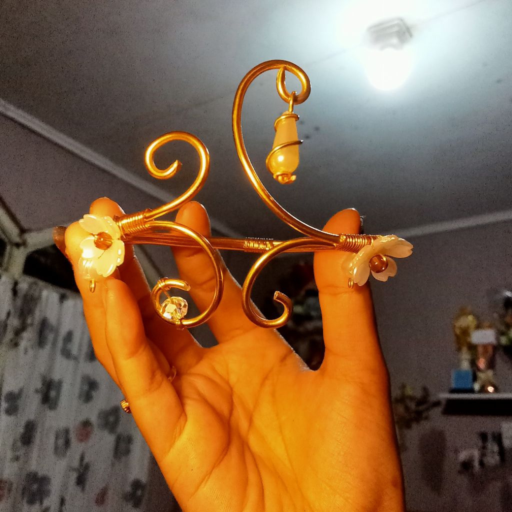 Mirada Arm Cuff โดย Duchessence