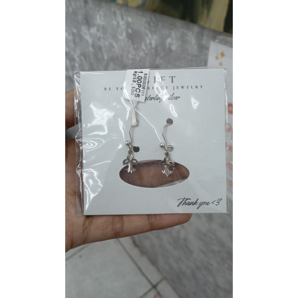 ต่างหูเดซี่ธรรมดาไม่ซ้ําใคร 6111