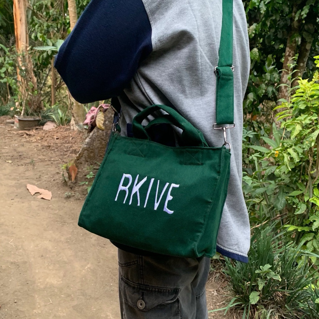 กระเป๋าสะพาย Namjoon RM Rkive