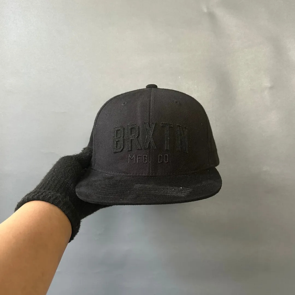 BRIXTON หมวก Snapback สีดําสําหรับผู้ชายและผู้หญิง