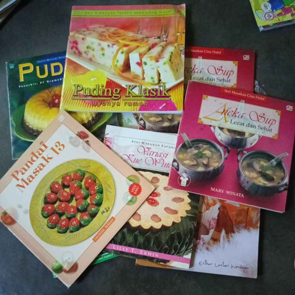 หนังสือสูตรสําหรับแม่ Femina Pkk Etc