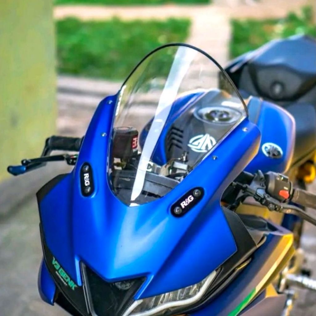 WINDSHIELD VISOR R15 V3 FULL ACRYLIC THICK VISOR R15 V3 JENONG รุ่น HS55