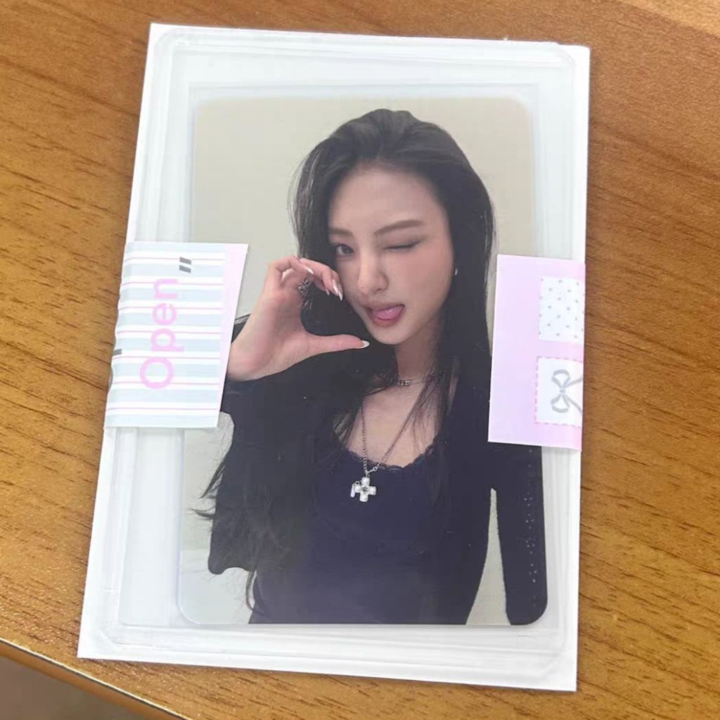 Gawon Taipei Pop Up LD Photocard Meov
