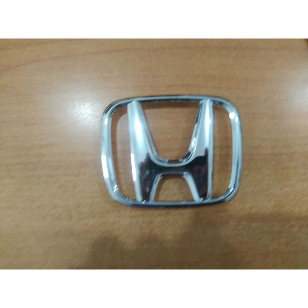 สัญลักษณ์ Mobilio Trunk H /75701-TE7-K00
