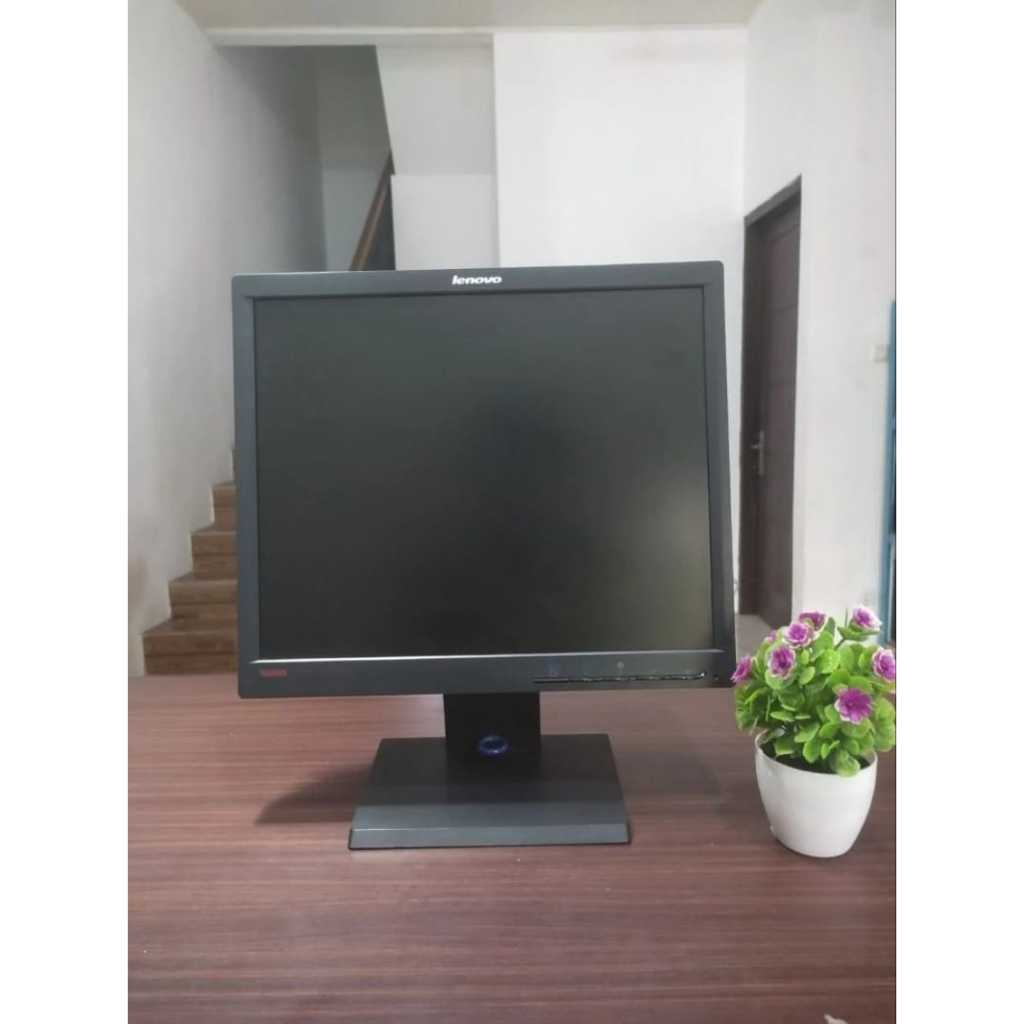Lenovo / HP Compaq 17 นิ้ว Monitor Box Smooth Condition