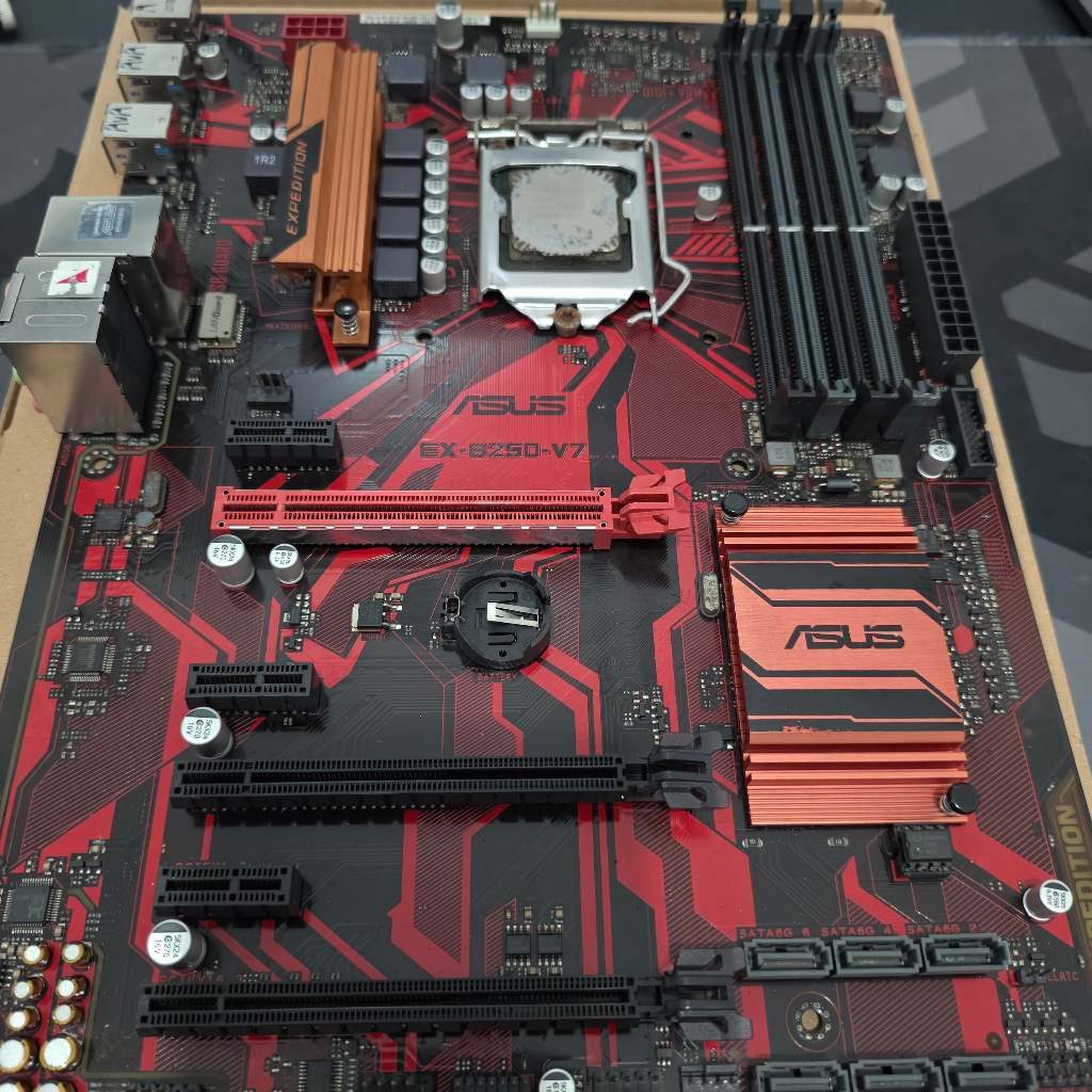 เมนบอร์ด Asus EX-B250 v7 วินาทีที่ไม่มีทดสอบ