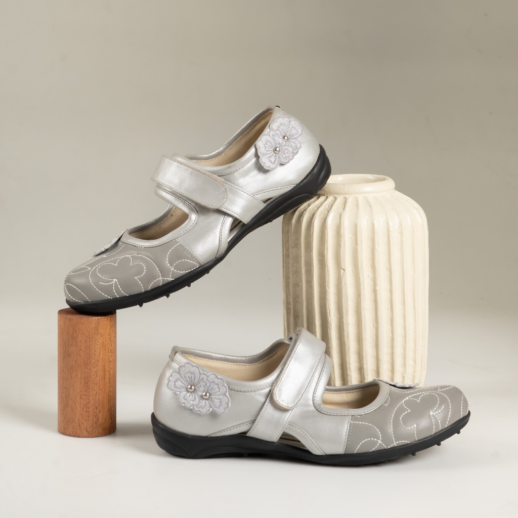 Dianable - Gaia Silver Sneakers Ballerina รองเท้าผู้หญิง