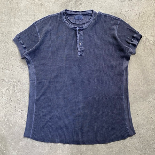Y2K Henley Shirt Stone Wash โดย Heyste