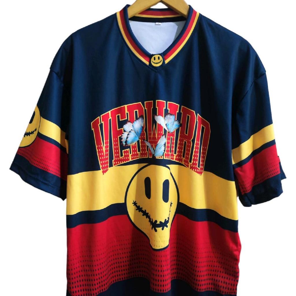 โครงการวัฒนธรรม x Verward Universe | เสื้อเจอร์ซีย์ VERWARD Oversize OVERLIMIT V1 | ผู้ใหญ่ Oversize