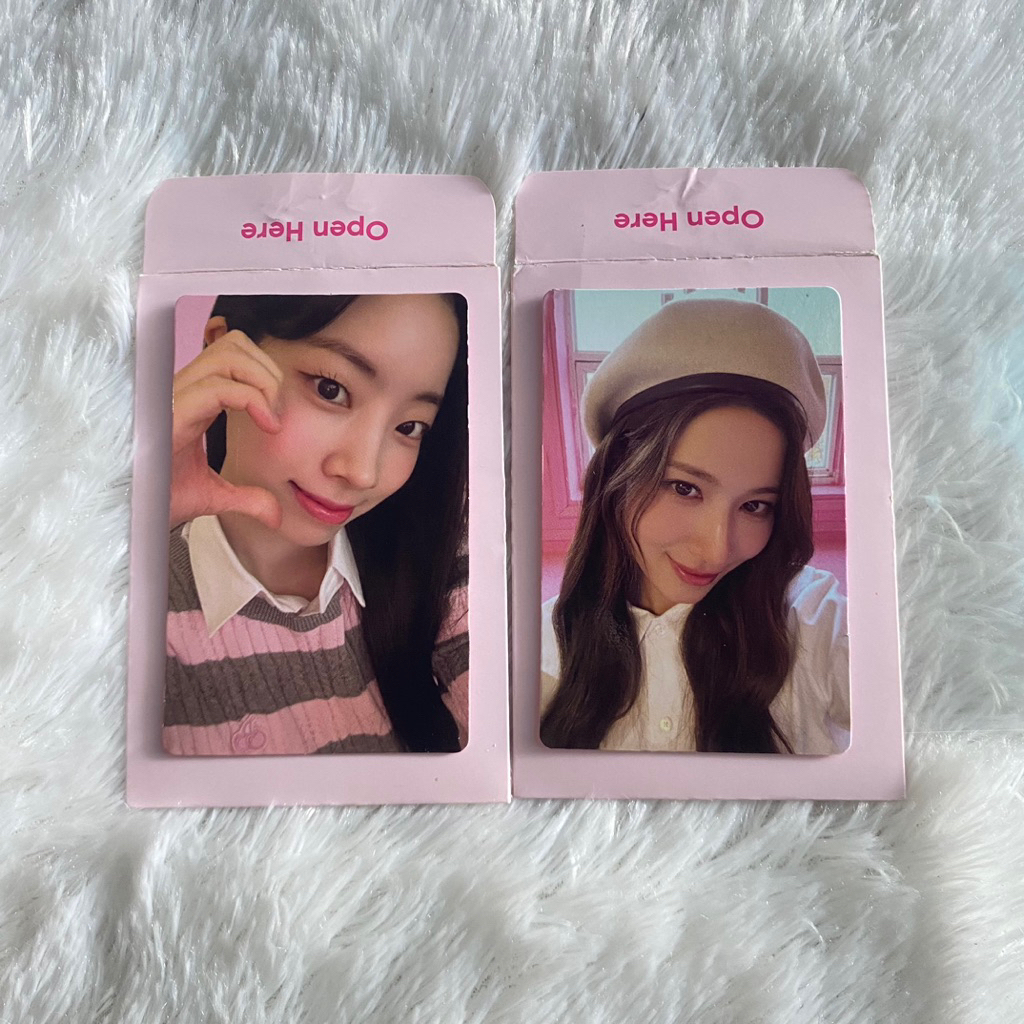 [พร้อม] Dahyun และ Sana Official Twice X Nabati X AMO Photocard