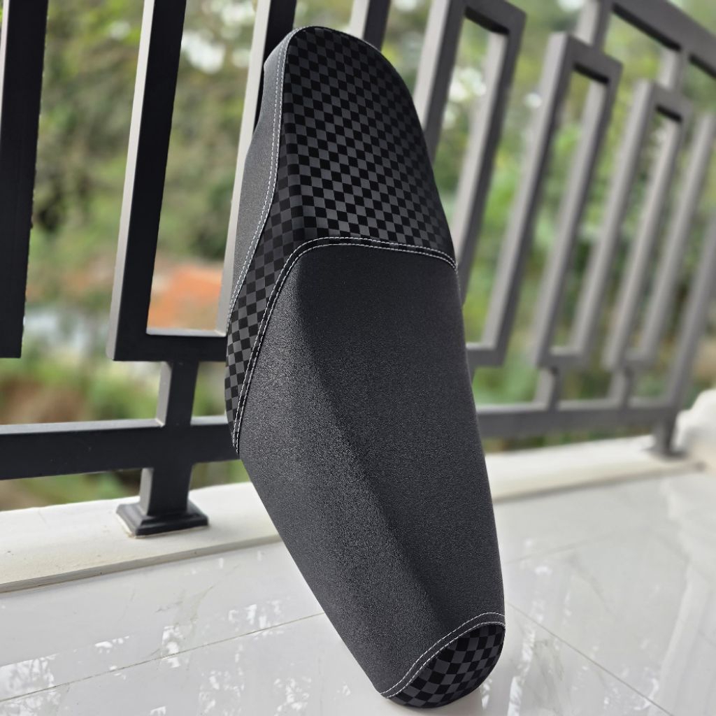 CLEARANCE ฝาครอบหนัง WAREHOUSE STUDENT FUN 3 STITCHING CENTER STITCHING MIO SEMEL/ SPORTI VARIO 125/