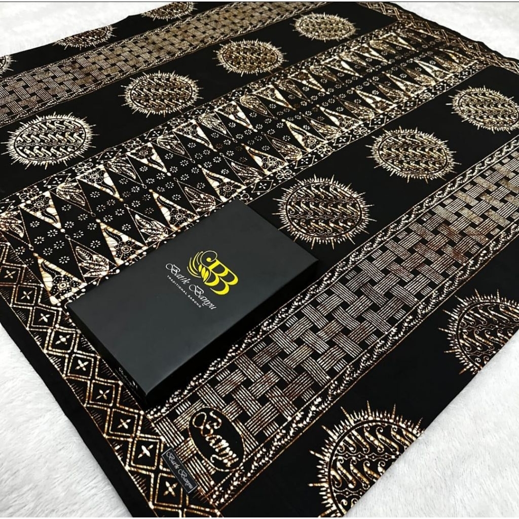 Banyu Semi-Written Batik Sarong Semi-Written Batik Sarong Premium Batik Sarong