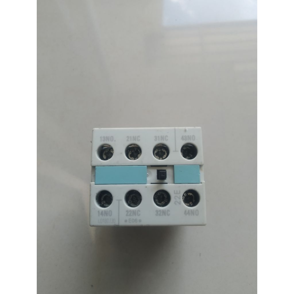 Siemens Auxiliary Contact 3RH1921-1HA22 Contactor
