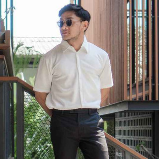 Grandisk Kemeja Pria Knit Lengan Pendek Strech Melar Adem