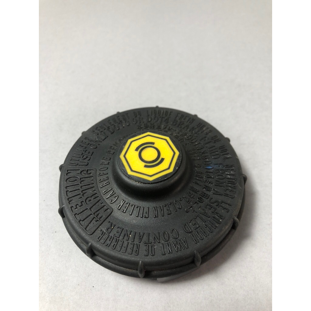 Master เบรคอ่างเก็บน้ําของเหลวสําหรับ honda jazz rs- civic fd-CRV-brv-mobilio-brio CRV torbo hrv Acc