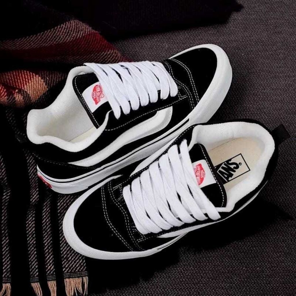 V*ns K*NU รองเท้าผ้าใบผู้ชายสีดําสีขาวสบายๆสีดําสีขาวรองเท้าวิทยาเขตผู้หญิง