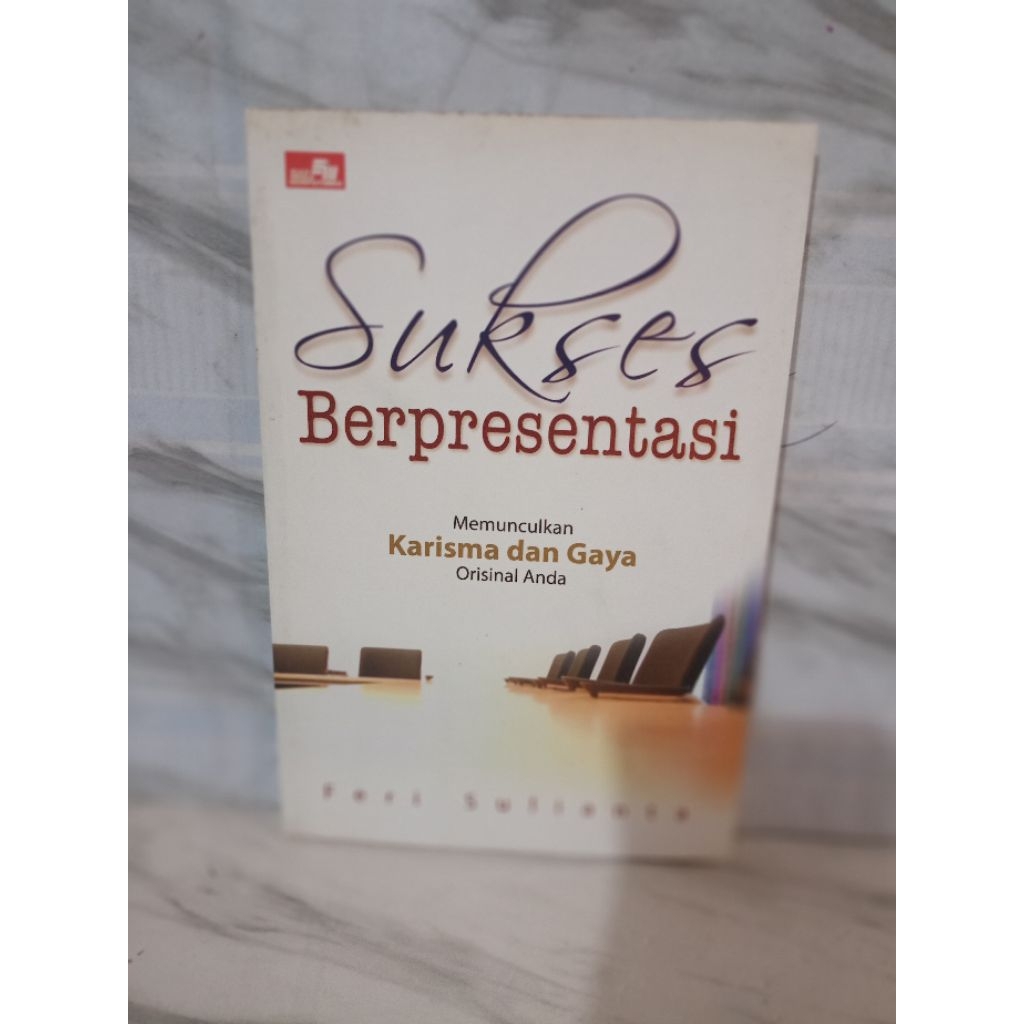 SUCCESSFUL EXPRESSIONS โดย เฟอริ ซูเลียนต้า