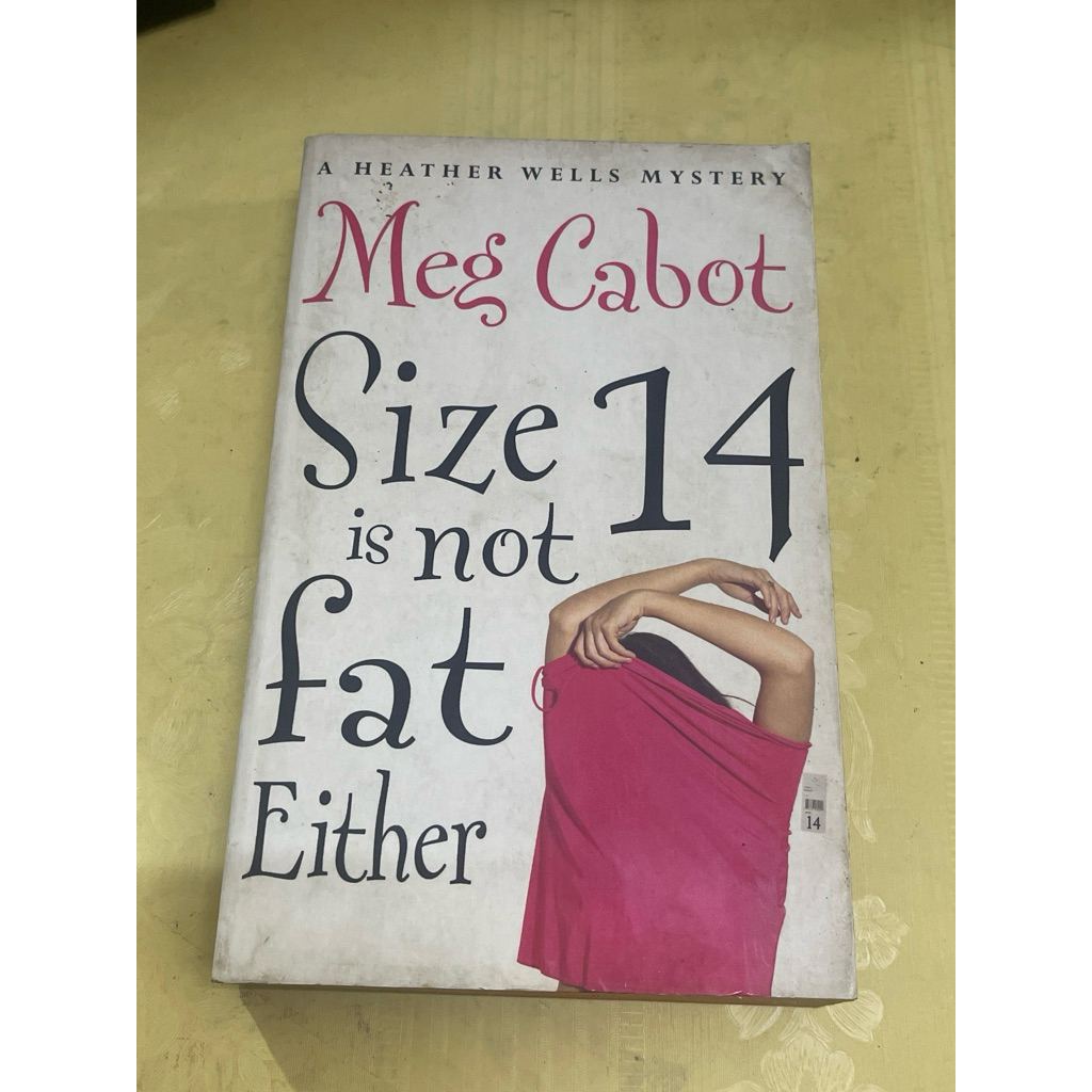 MEG CABOTS NOVEL ขนาด 14 ไม่ใช่ FAT EITHER