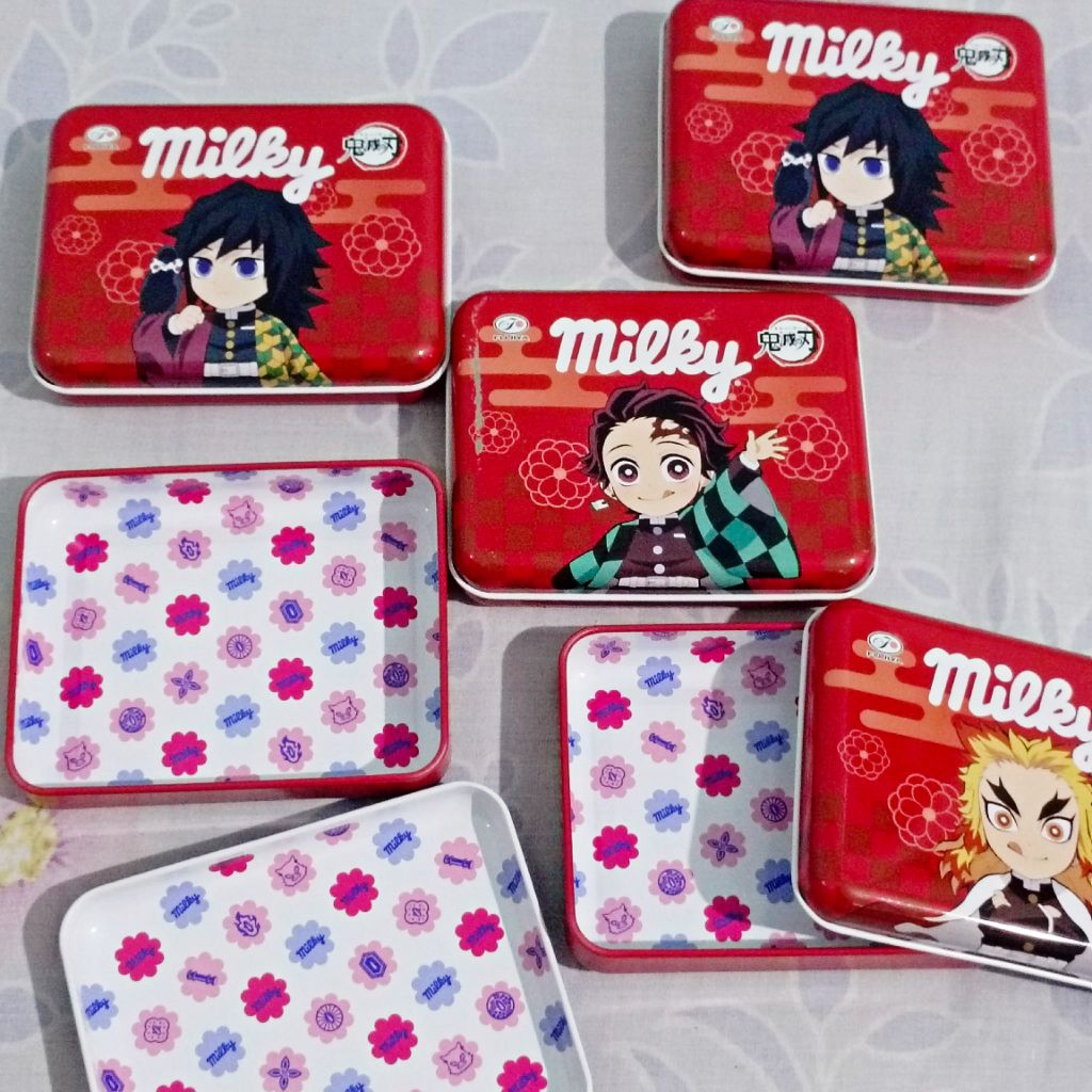 อย่างเป็นทางการ Fujiya Milky Can x Demon Slayer Tanjiro Rengoku Kyojuro Tomioka Giyuu Tincase