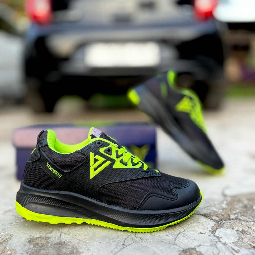 Vanderzu รองเท้าผ้าใบกีฬาวิ่ง Stabilo สีดําสําหรับผู้ชายและผู้หญิงประเภท FR302 Original