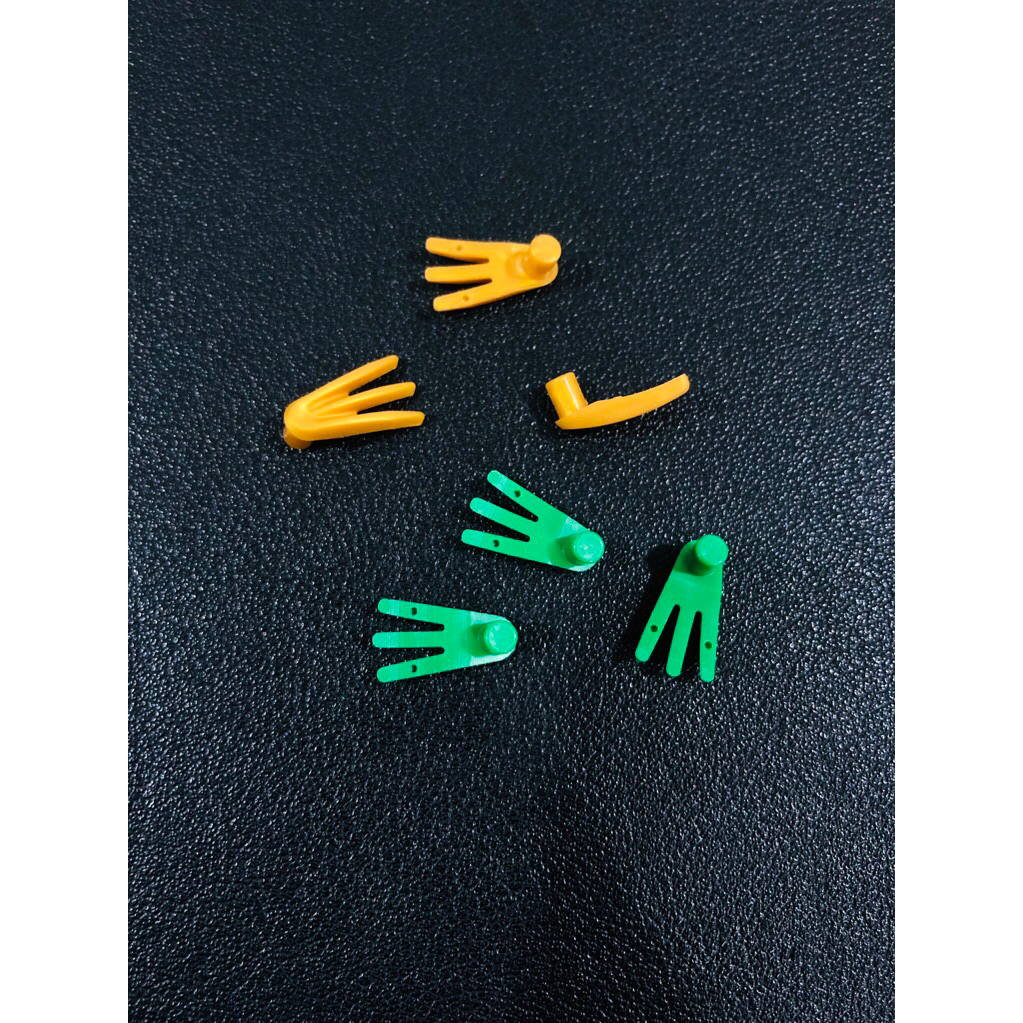 Lego Parts - 10187 - Weapon Bladed Claw, Spread