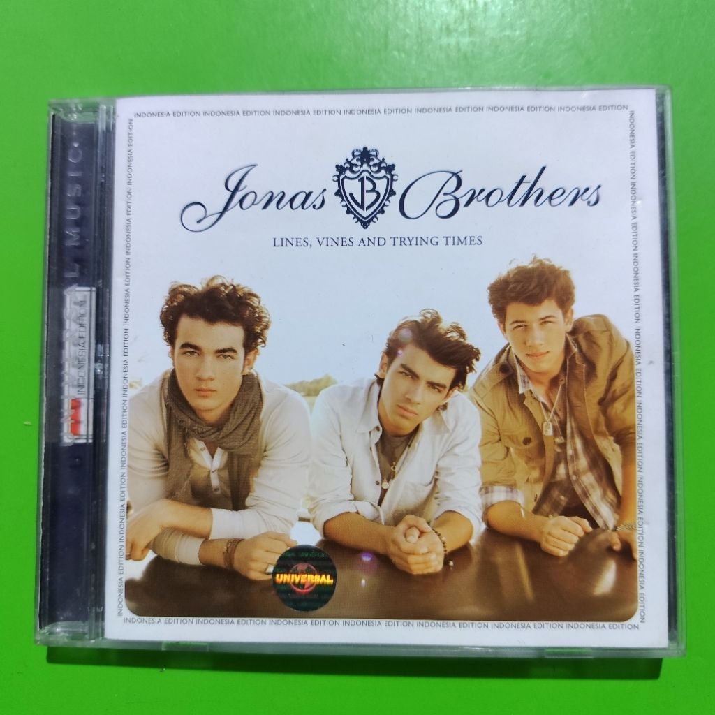 ซีดี JONAS BROTHERS ดั้งเดิม
