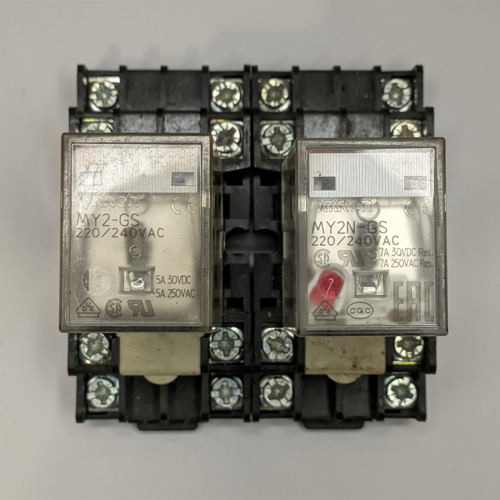 OMRON MY2-GS & MY2N-GS 220VAC รีเลย์ + ซ็อกเก็ต 8 พิน มือสอง ปกติ