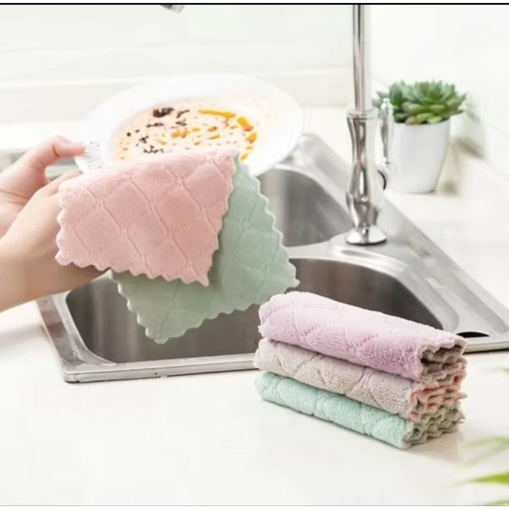 71. MICROFIBER OIL-RESISTANT DISH CLOTH / KITCHEN HAND TOWER