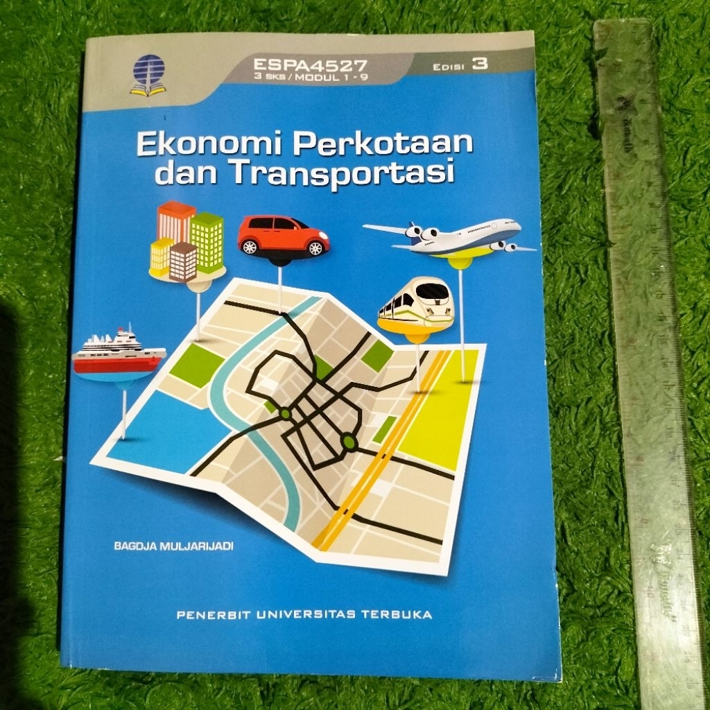 หนังสือต้นฉบับของ URBAN ECONOMICS และฉบับแปล 3RD