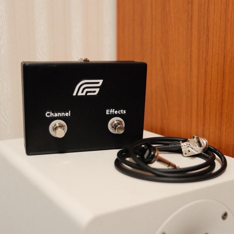 Dual Amplifier Latching Aux Switch / Footswitch External สําหรับแอมป์โดย FireWorkX Music Gear (Fende