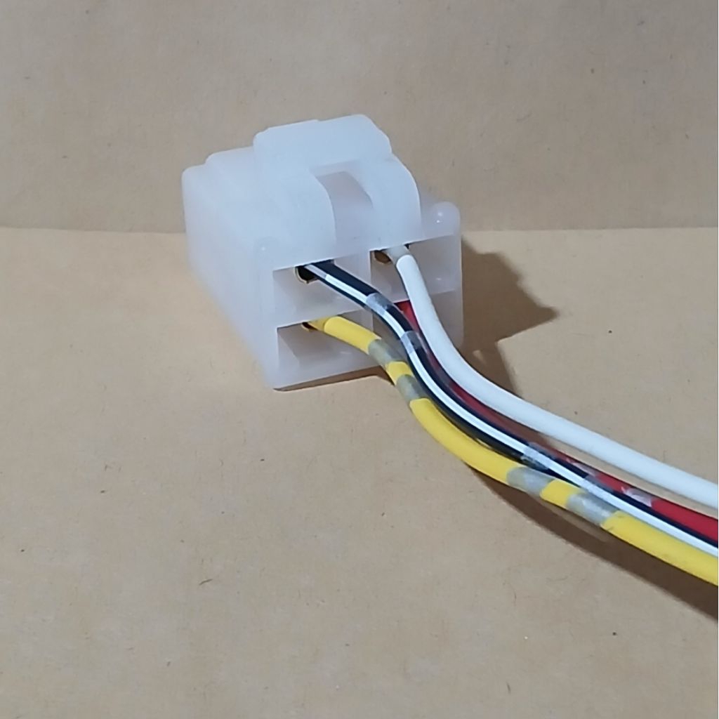 Suzuki Kiprok Socket 4 pin Socket Regulator