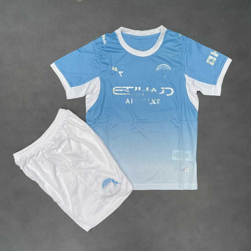 เด็กชุดฟุตบอลเด็กชุด M4N C1TY บ้าน 26/27 สีฟ้าอ่อนเด็กฟุตซอลฟุตบอลชุดเสื้อฟุตบอลเด็กเสื้อฟุตบอลเด็ก 