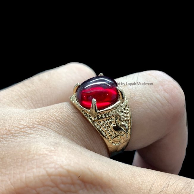 MERAH RubyJewelry แหวนผู้ชายพร้อมหินแดงสยาม รหัส LM 01