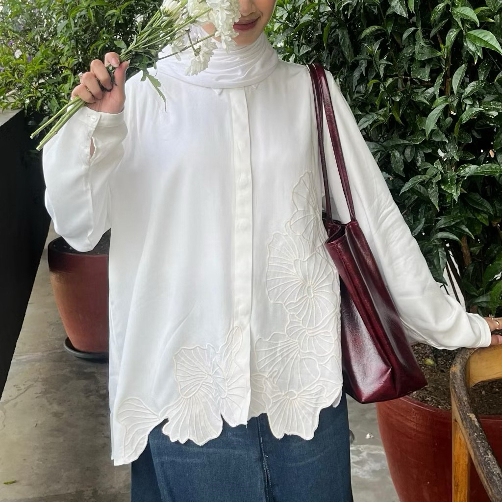 PRELOVED - HOS HOUSE OF SHOPAHLIC ARETA SHIRT