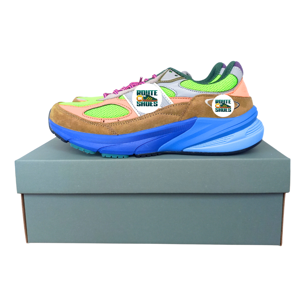 รองเท้าผ้าใบ 990 V6 BAKLAVA